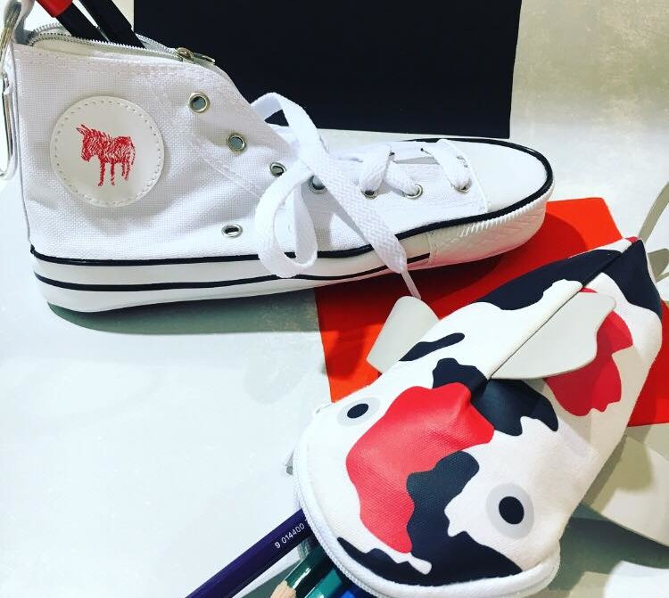 Alles andere als langweilige Schüttelpennale © The Living Store