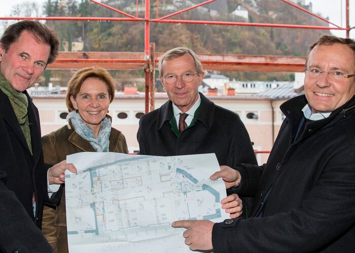 Josef Leitner, Landtagspräsidentin Brigitta Pallauf und Landeshauptmann Wilfried Haslauer, Urs Tanner  | © Salzburger Landesegierung, Foto: Neumayr/Leo