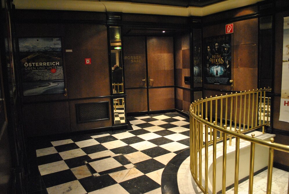 Kino (Foto Mozartkino)