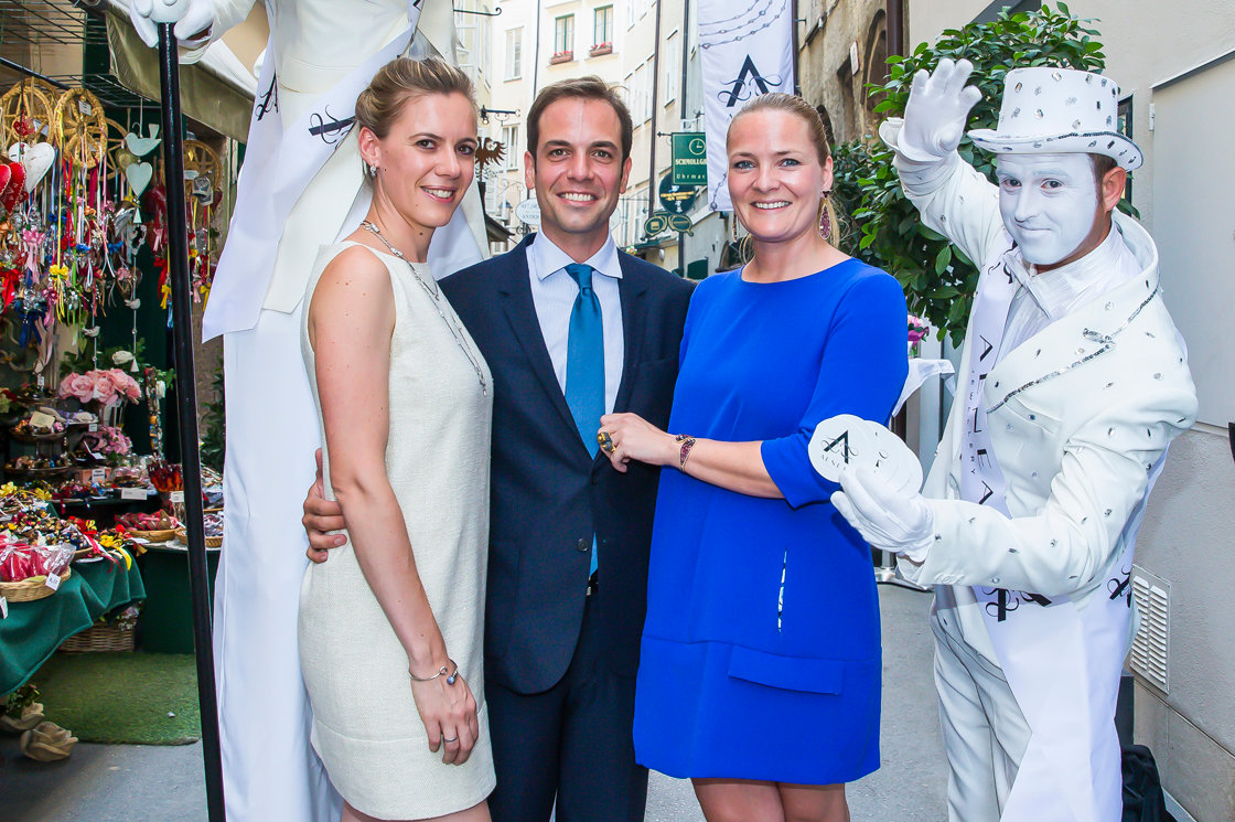 Birgit Tomka, Costán Eghiazarian und Lidwine Clary und Aldringen vom Aenea Atelier (Foto Andreas Kolarik/Leo)