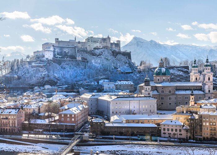 Die Salzburger Altstadt im Winter (Foto Andreas Kolarik)