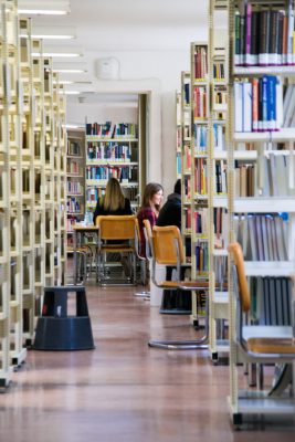 Uni-Bibliothek (Foto Fräulein Flora)