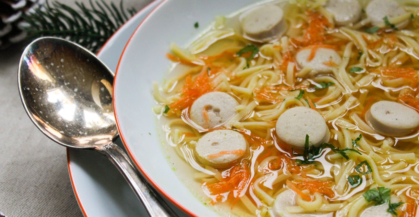 Traditionelle Würstelsuppe (Foto Sonja Winkler)