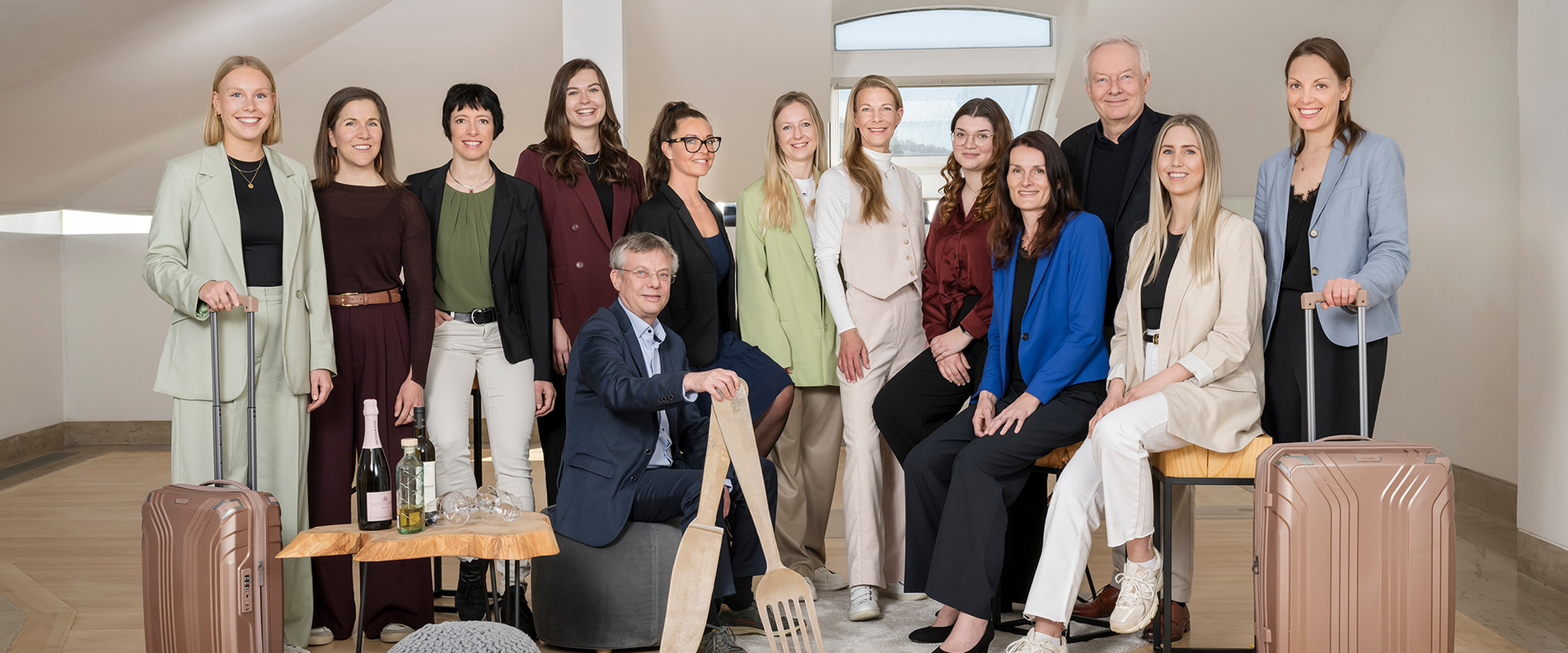 Foto des Teams der PR-Agentur für Tourismus, Hotellerie und Spitzengastronomie A.R.T. | © Günter Standl