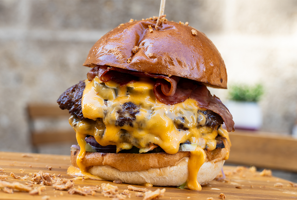 Burger von FIFTY 4 | © Emre Meral – IC Media, 2025