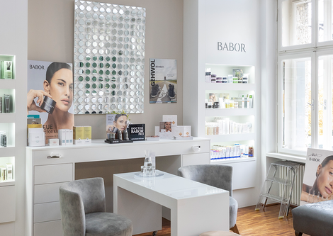 Innenaufnahme des Kosmetik- und Fußpflegestudios Lisa in der Altstadt Salzburg | © Andreas Kolarik