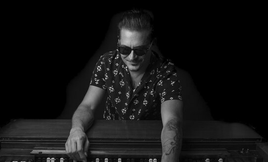 Foto vom Musiker Raphael Wressnig | © lueflight