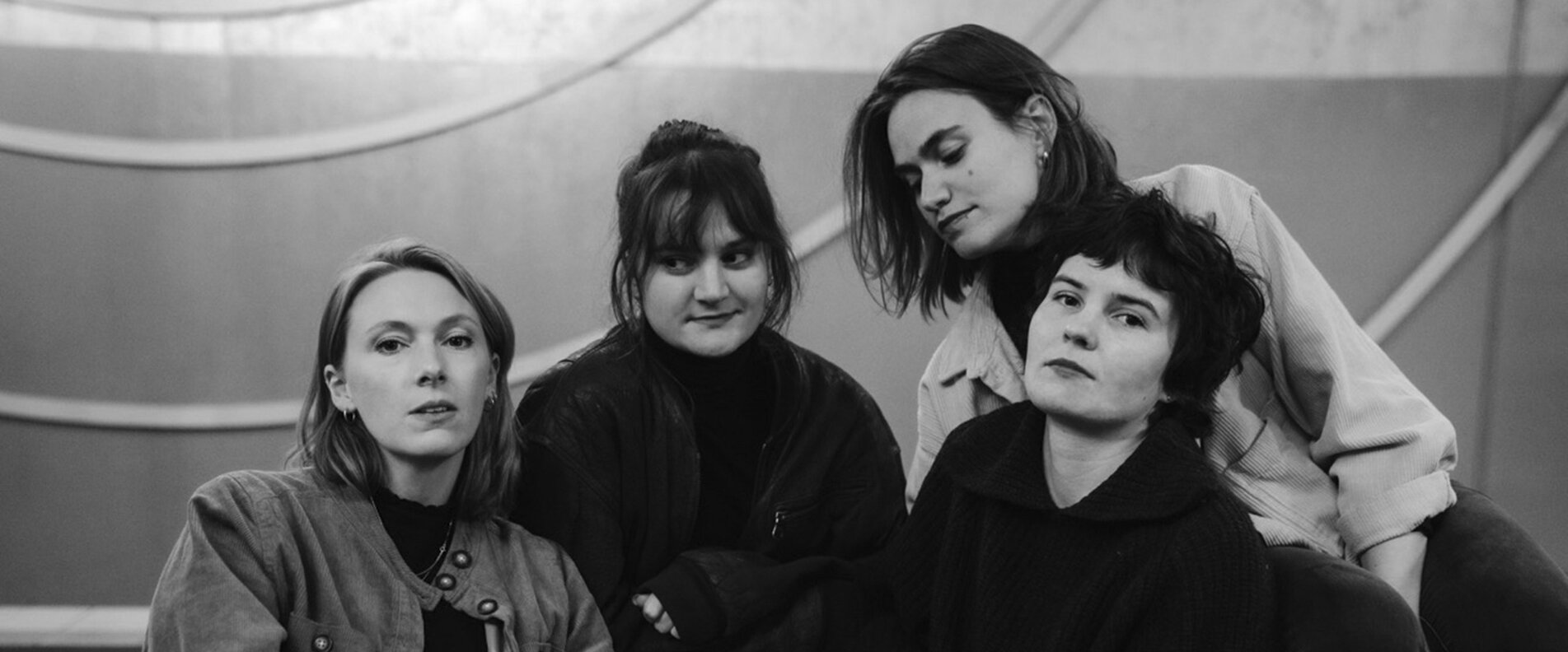 Fotos der Musikerinnen Julia Brüssel, Marie Daniels, Emily Wittbrodt und Maria Trautmann | © Anna Sorgalla Large