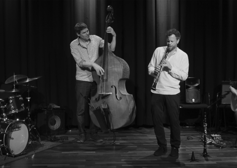 Foto von den Musikern Mathias Landtwing, Florian Mächler, Patrick Sommer, Christian Zünd | © Zoran Cvetkovic