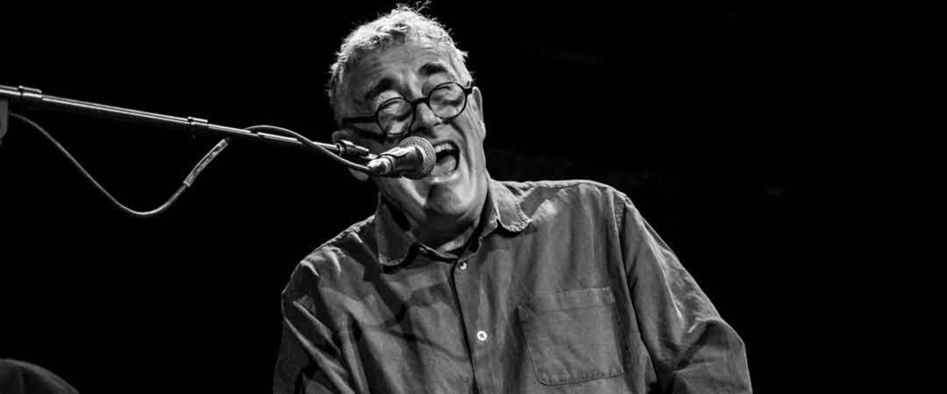 Fred Frith | © Peter Gannushkin