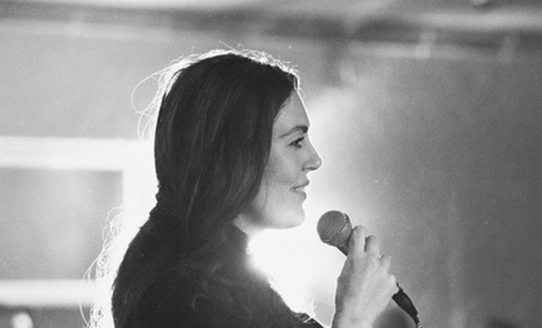 Foto der Musikerin Eva Gold | © Eva Gold