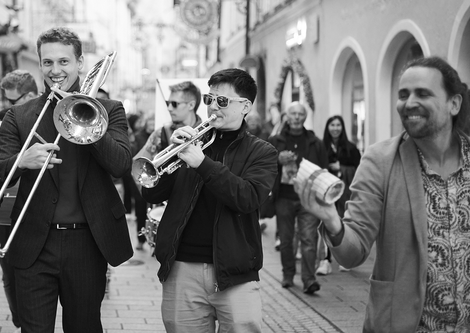 Fotos einiger Musiker der Mozarteum Marching Band | © Mozarteum Marching Band