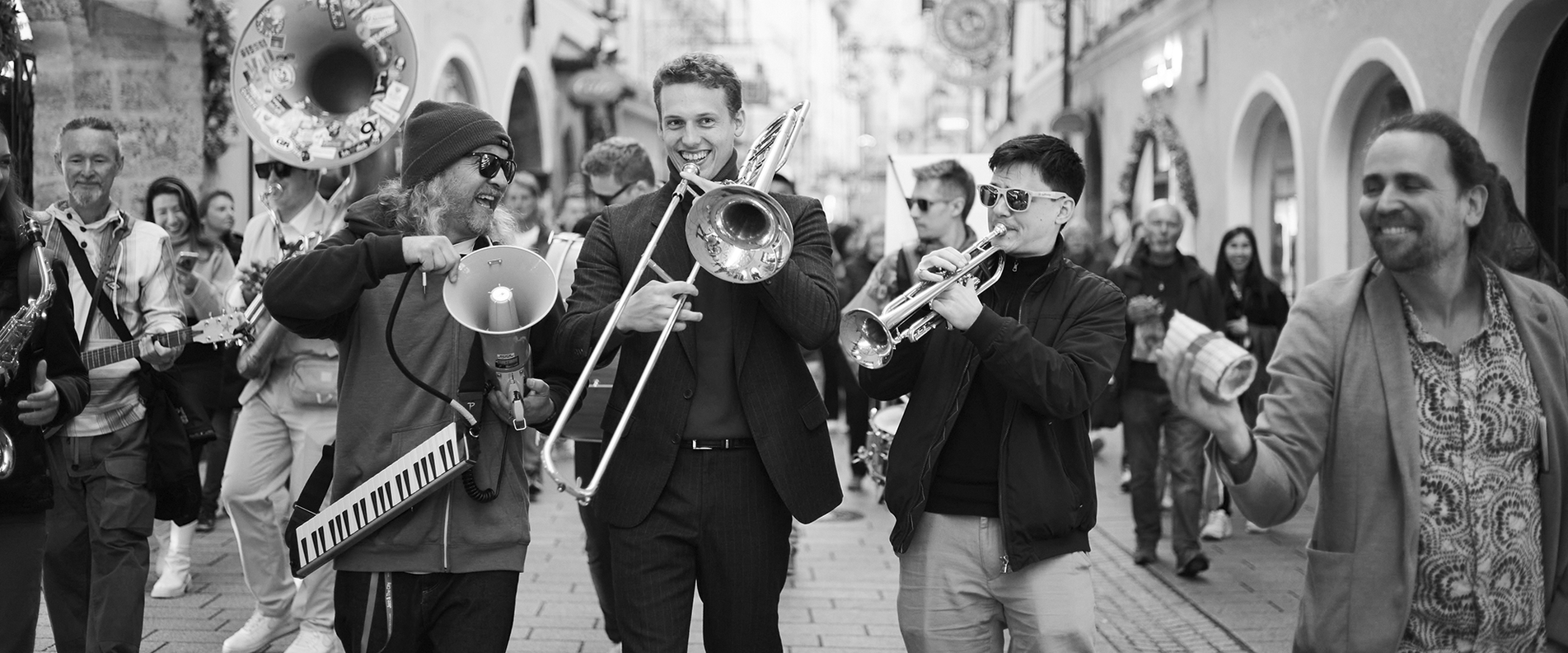 Fotos einiger Musiker der Mozarteum Marching Band | © Mozarteum Marching Band