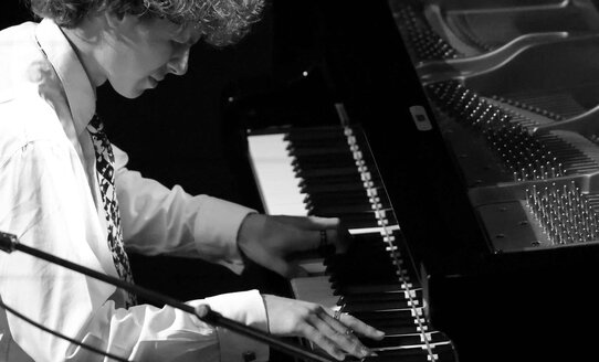 Pianist Linus Ritsch | © Fabio Seidl