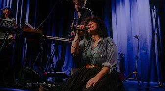 Eine Band auf der Bühne | © Hanna Fasching