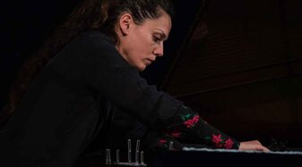 eine Musikerin | © JulyenHamilton-RobertaLegros