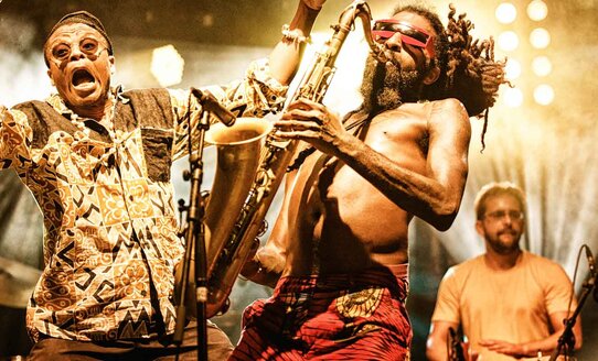 Eine Jazzband auf der Bühne | © Alain Cachat
