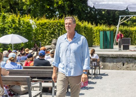 Altstadtverband-GF Roland Aigner setzt mit dem ALTSTADTSAMSTAG eine Standortmarketing-Offensive  | © wildbild