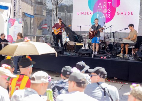 Karl Kayzer & Band beim Stadtviertelfest ARTmosFLAIR rund um die Linzer Gasse | © wildbild