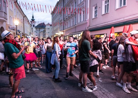 Viel Unterhaltung und fröhliche Stimmung bei ARTmosFLAIR 2024 | © wildbild