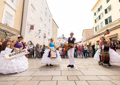 Evas Apfel war bei ARTmosFLAIR zu erleben | © Erika Mayer