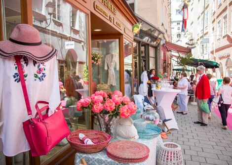 Dolce Vita in der Sigmund-Haffner-Gasse | © Altstadt Verband Salzburg / Andreas Kolarik
