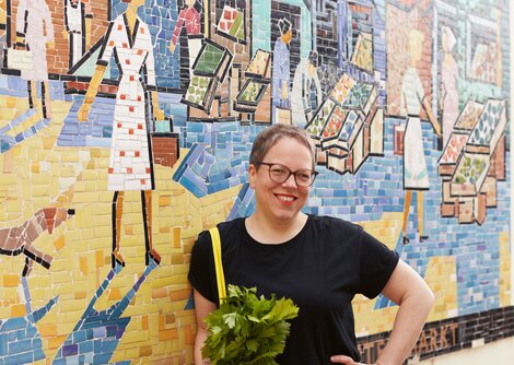 Journalistin und Kochbuchautorin Katharina Seiser  | © Verlag Christian Brandstätter