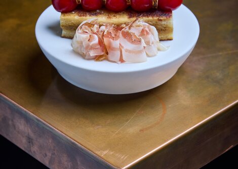 Eine essthetische Pofesen- und Spirituosenverkostung findet bei Sporer statt | © Helge Kirchberger