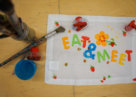 eat&meet-Kinder-Workshops zum Thema Tischgestaltung im Spielzeug Museum