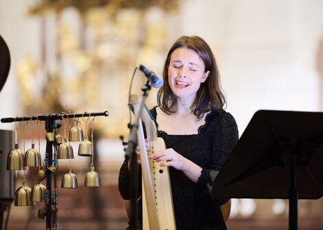 Die finnische Harfinistin Aino Peltomaa  | © Henry Schulz