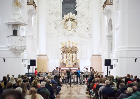 AMEO in der Kollegienkirche | © Henry Schulz