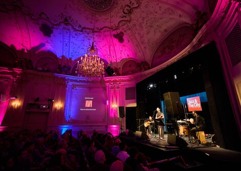 FLO im Marionettentheater Salzburg | © Henry Schulz