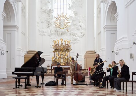 Lorenz Widauer invites in der Kollegienkirche | © Henry Schulz 