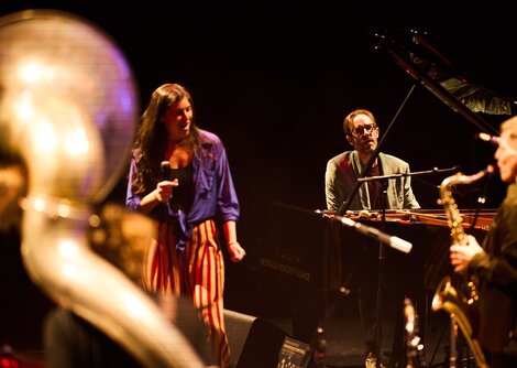 David Helbock‘s Random/Control feat. Filippa Gojo in der SZENE Salzburg | © Henry Schulz