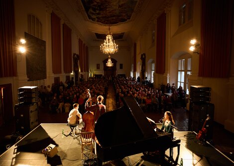 Benjamin Schmid invites Cosima Schmid Trio im DomQuartier | © Henry Schulz