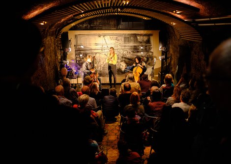 Jazz & The City zu Gast im Weinarchiv des arthotel Blaue Gans | © Henry Schulz