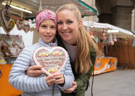Kirtagsbesucherinnen Chiara Pira und Marlene Gerlich | © Birgit Probst