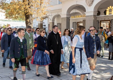 Eröffnungs-Festzug zum Domplatz | © Andreas Kolarik