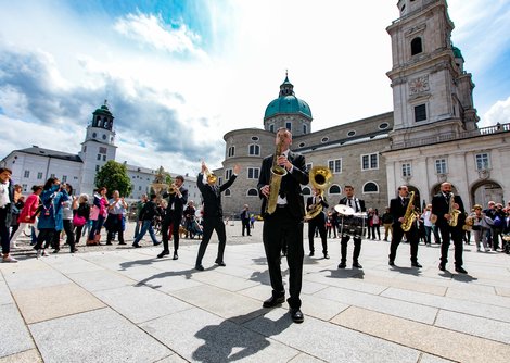 Bandakadabra tourt am 2.+ 3.9.22 quer durch die linke Altstadt | © wildbild