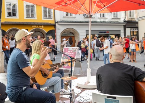 11. Flanierfestival VIELKLANG findet am 21. und 22. Juni 2024 in der Salzburger Altstadt statt | © Andreas Kolarik