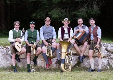 Die Tanzkapelle G’mahde Wies’n ist beim VIELKLANG 2024 zu Gast  | © Fritz Baumann