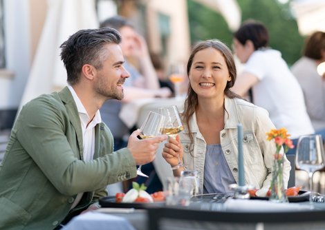 Terrassencafés sowie Gast- und Schanigärten laden zum Verweilen ein | © Birgit Probst