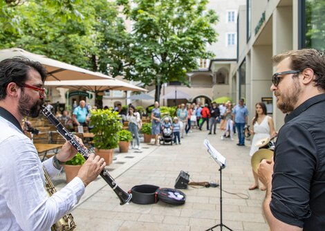 Musik gibt es auf den Plätzen, Gassen und Straßen der Altstadt | © Andreas Kolarik