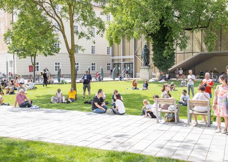 Vielklang-Publikum im Furtwänglerpark | © Andreas Kolarik