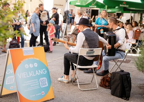 Musik & Performance rund um den Alten Markt am 10. + 11.6. | © Birgit Probst