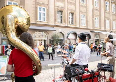 Das Publikum genießt die VIELKLANG-Stimmung  | © Andreas Kolarik