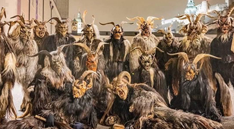 Alt Gnigler Krampusse und Perchten | © Wildbild