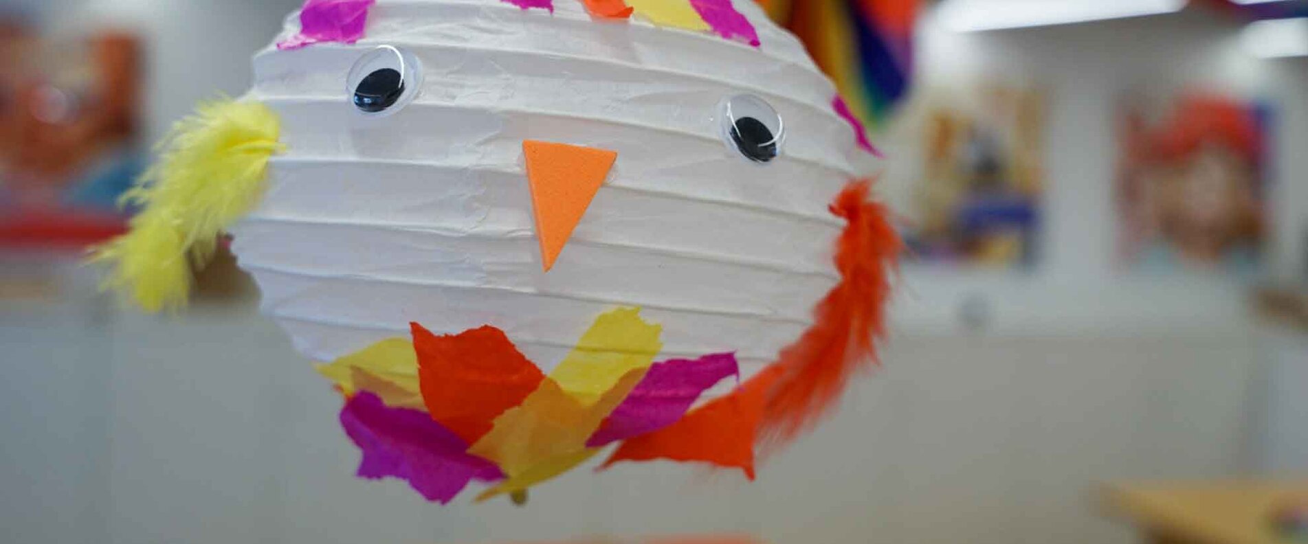 Bunter Lampion mit Gesicht | © Salzburg Museum Eram Khan