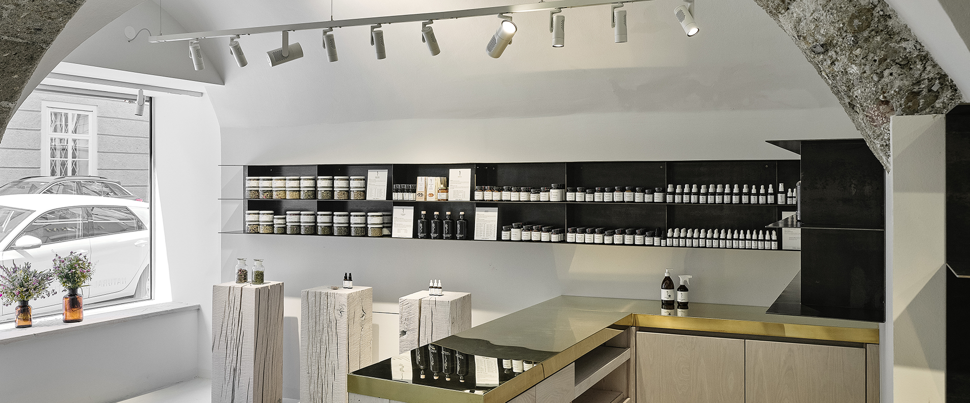 Innenaufnahme des Geschäfts Saint Charles | © Schreyer David