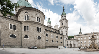 Bild vom Residenzplatz in Salzburg | © Sajovic
